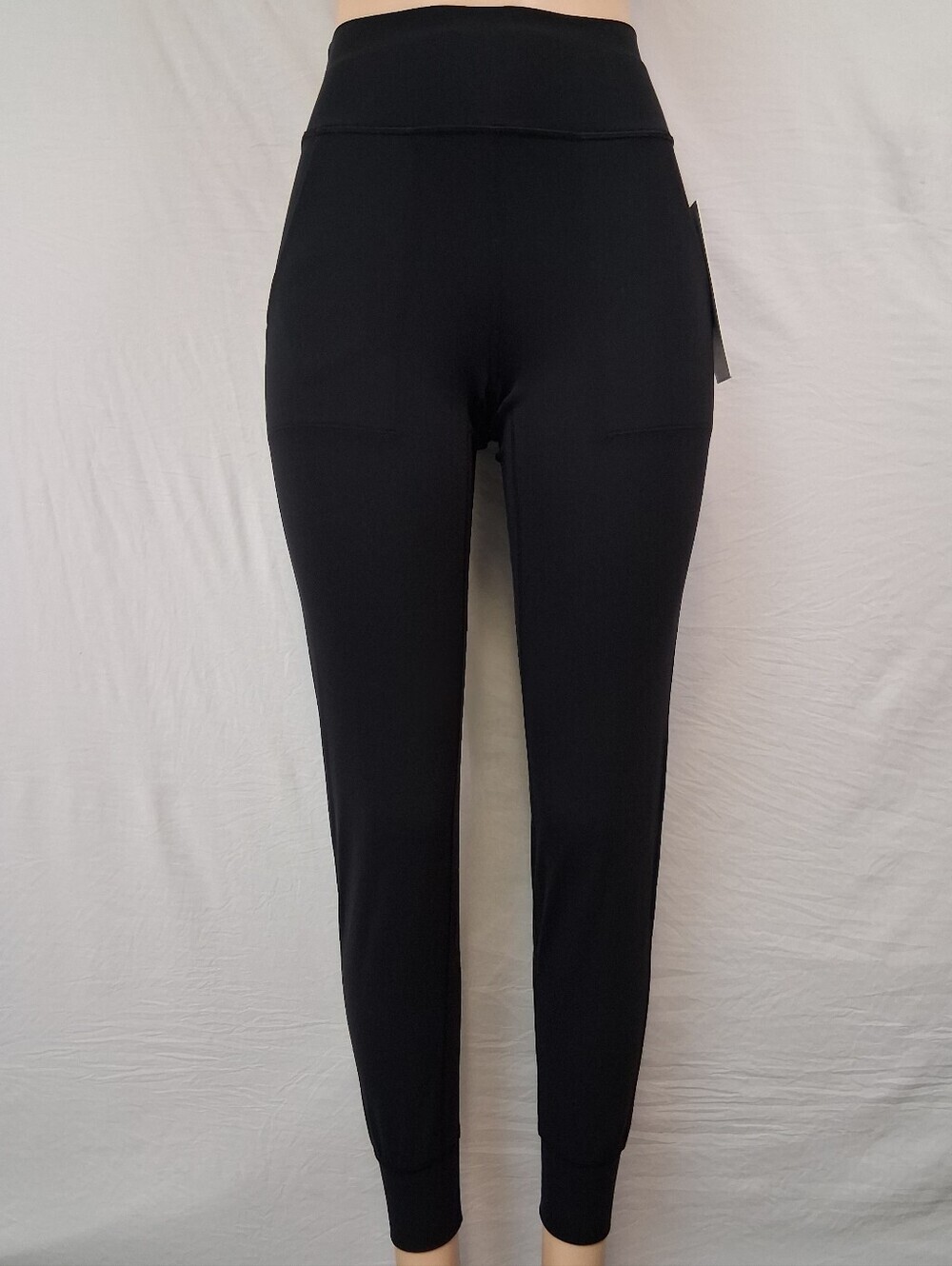 New lululemon athletica Black High-Rise Slim Joggers Size 4